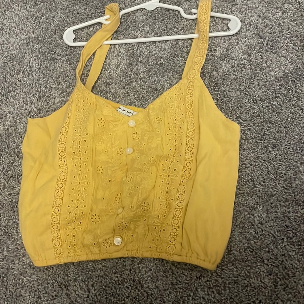 American eagle crop top